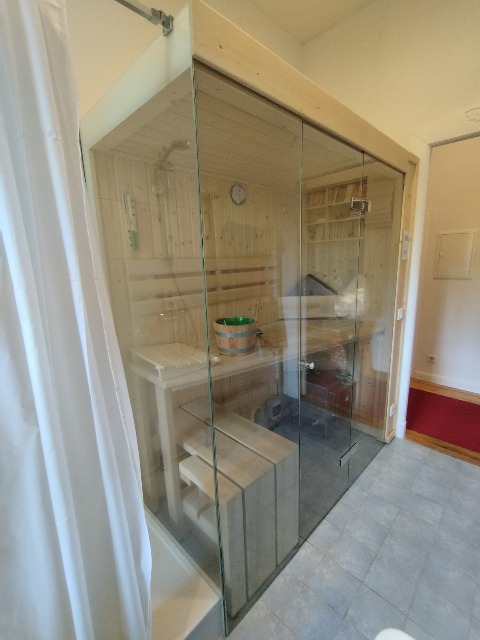 Koll Compact Sauna mit Glasfront in Berlin Friedrichshain 